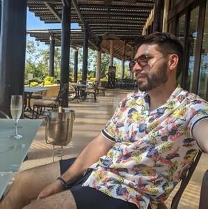 Meet your Posher, Noel